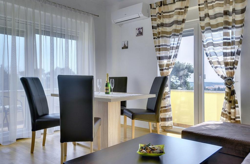 Apartments Kralj Medulin Kültér fotó