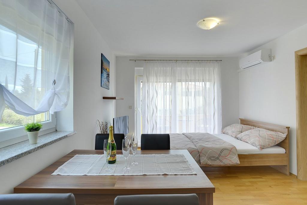 Apartments Kralj Medulin Kültér fotó